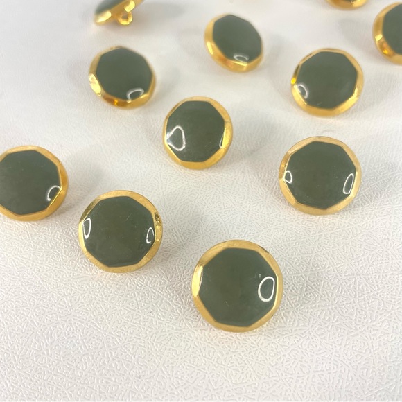 Lot of 12 Vintage Gold/Sage Green Octagonal Shank Buttons - Picture 2 of 9